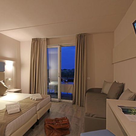 Spa Hotel Splendid Sole マネルバ・デル・ガルダ エクステリア 写真