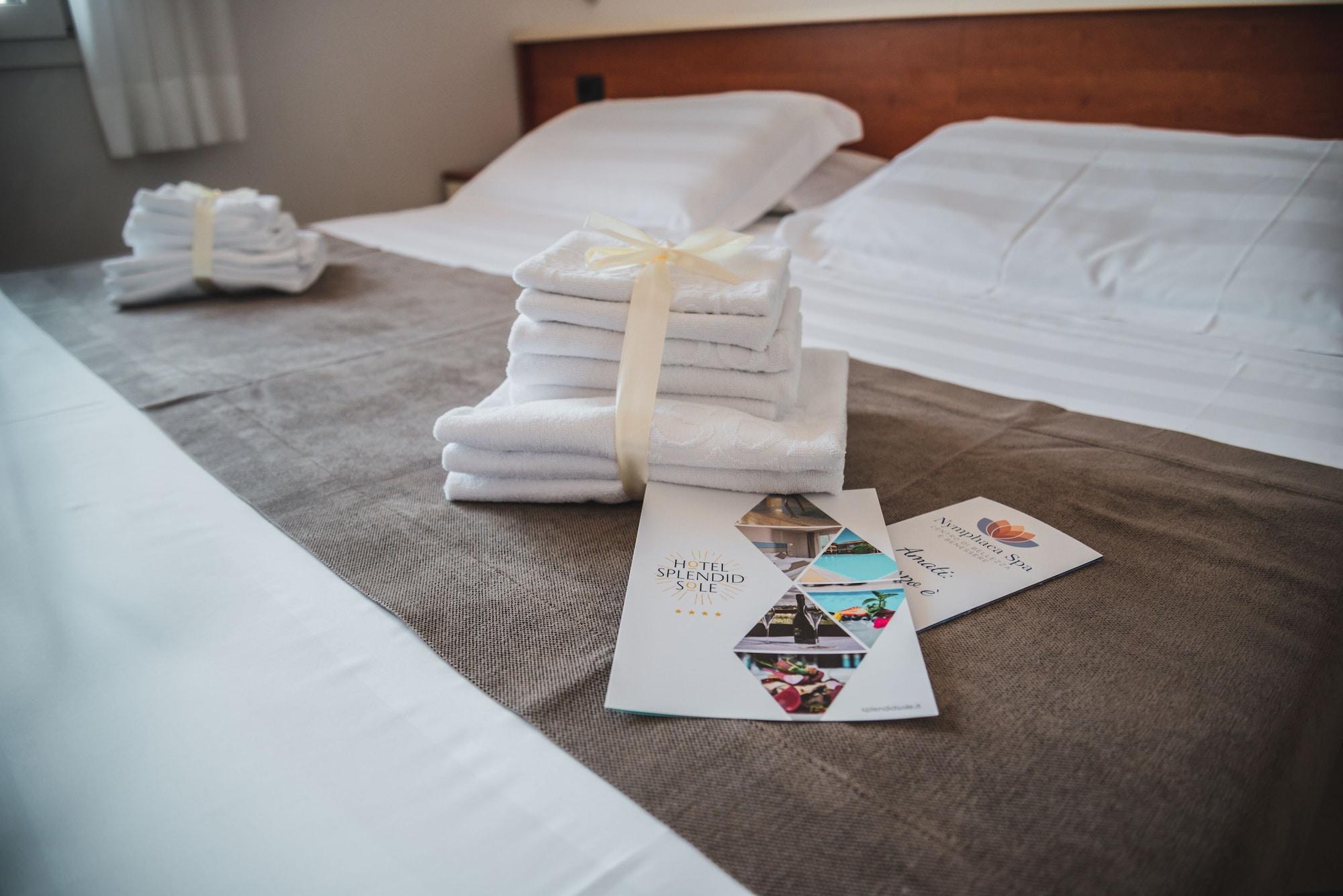 Spa Hotel Splendid Sole マネルバ・デル・ガルダ エクステリア 写真