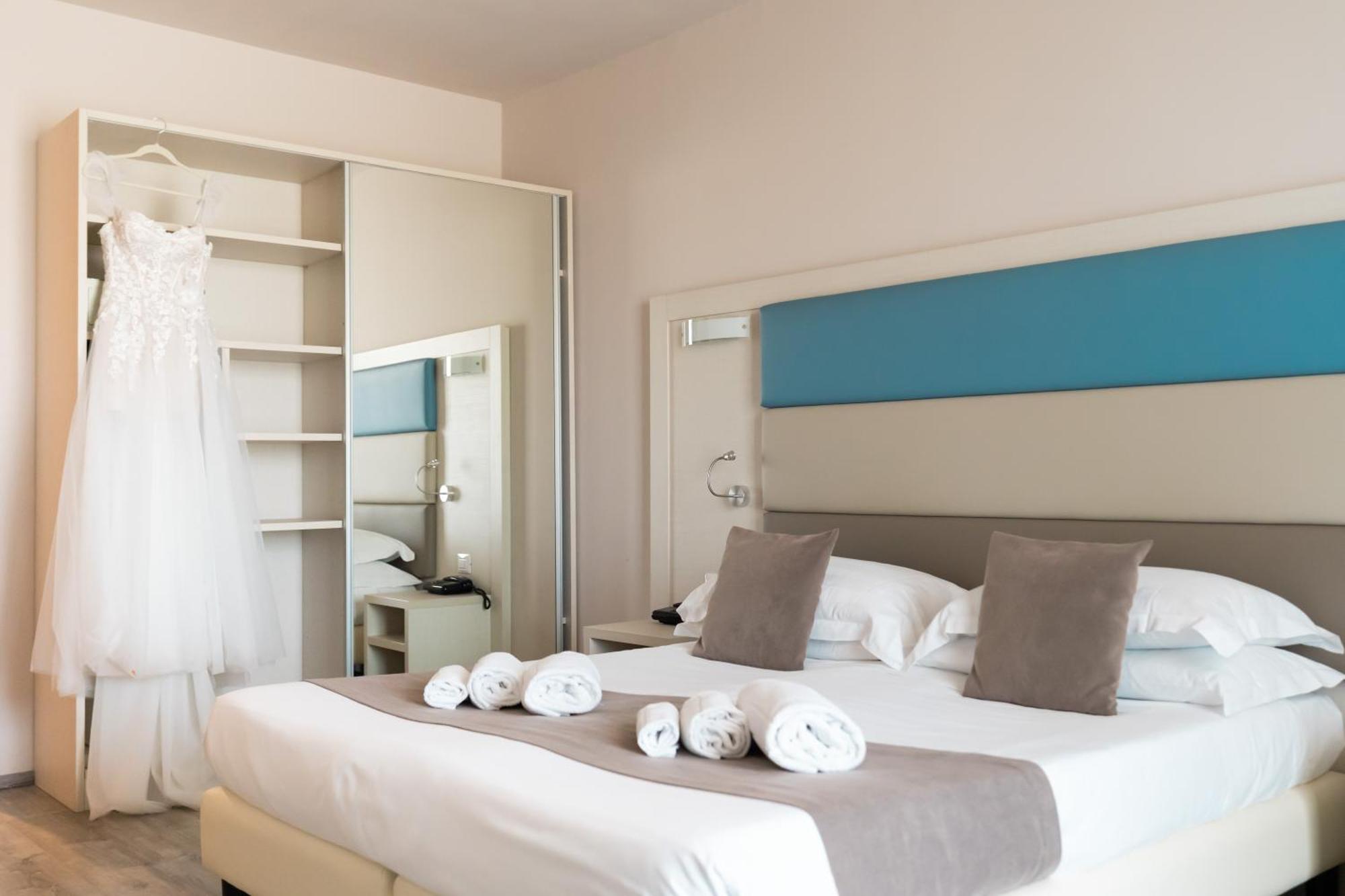 Spa Hotel Splendid Sole マネルバ・デル・ガルダ エクステリア 写真