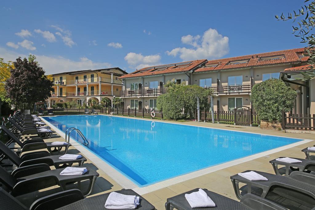 Spa Hotel Splendid Sole マネルバ・デル・ガルダ エクステリア 写真